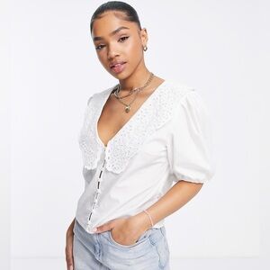 Abercrombie white lace collared top